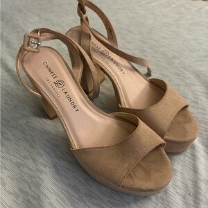 Chinese Laundry Nude Theresa Platform Heels size 7.5